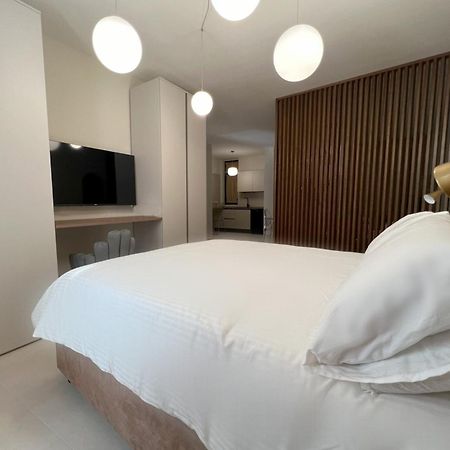 Red Bridges House Apartment เนเปิลส์ ภายนอก รูปภาพ