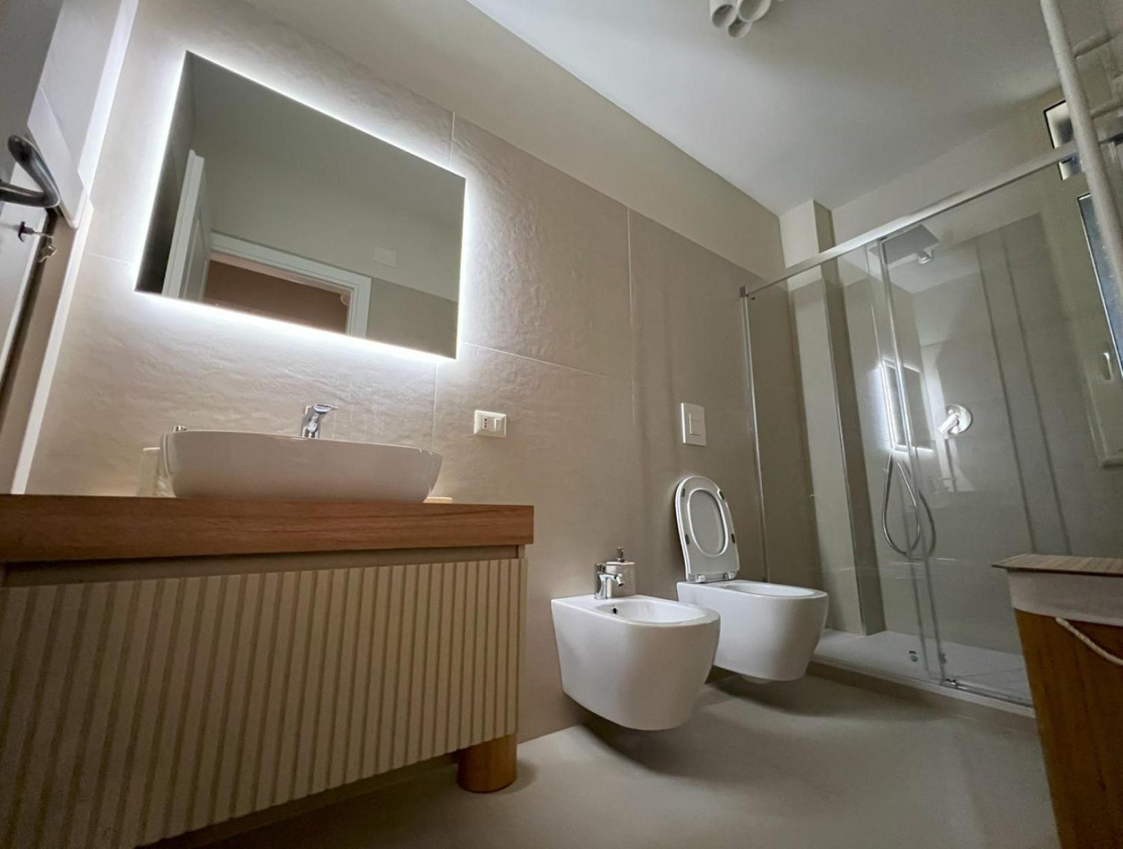 Red Bridges House Apartment เนเปิลส์ ภายนอก รูปภาพ